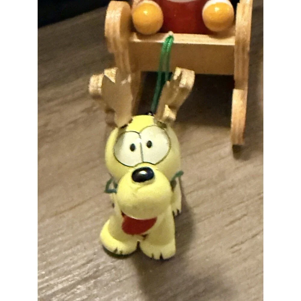 Vintage Dakin 1978 Garfield & Odie Christmas Sled Decor Taiwan